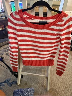 XS American Eagle Outfitters Orange and White Striped Scoop-Neck Sweater